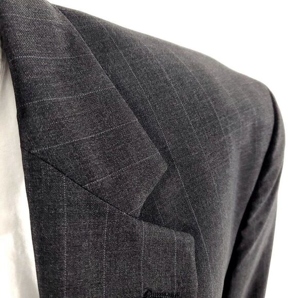 Jos A Bank Wool 2 Button Suit Jacket 42R Gray Striped Tagged 42S See Description - Picture 2 of 10